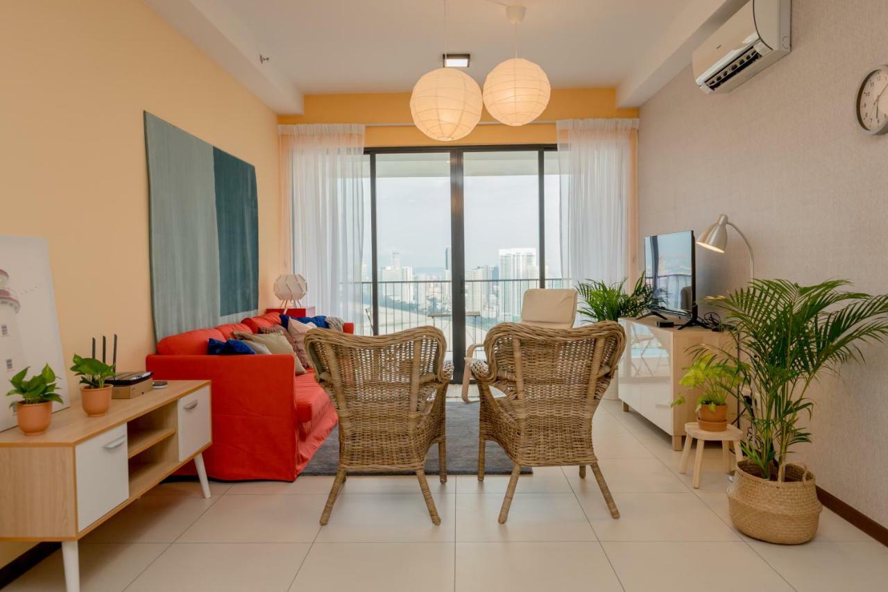The Landmark Condo, By Sanguine George Town Bagian luar foto