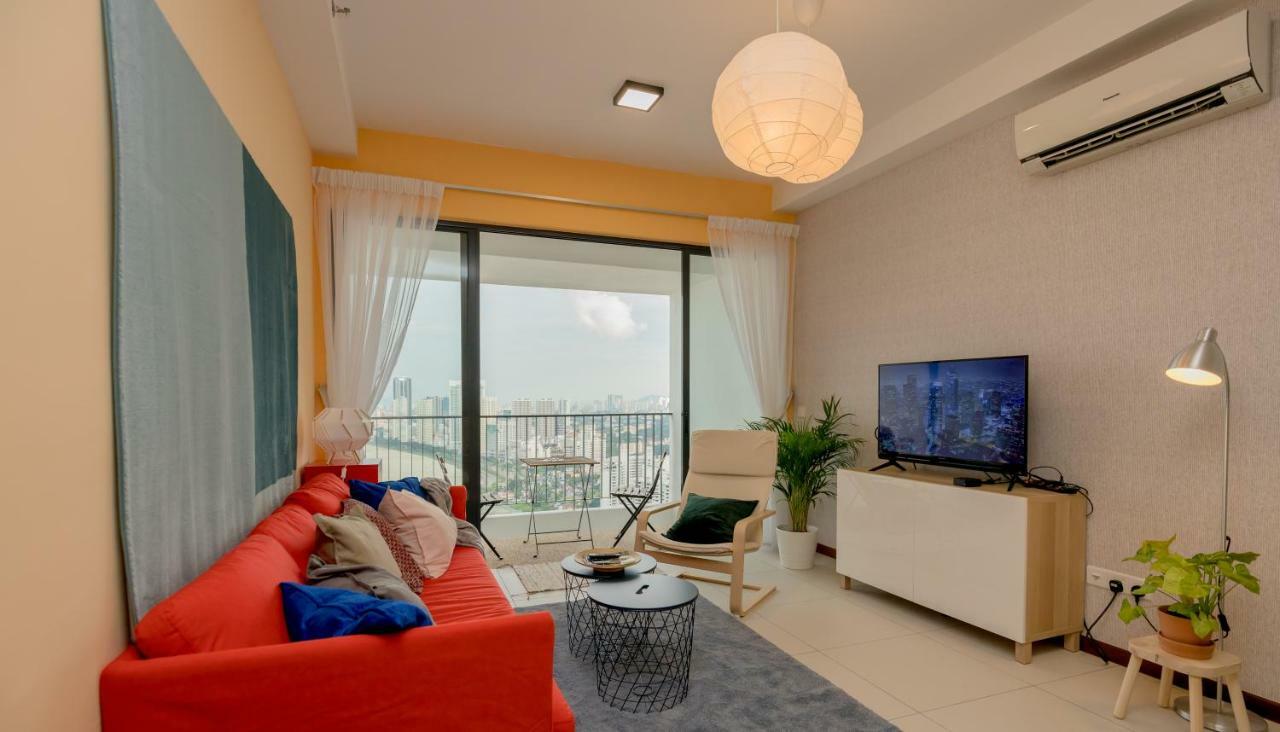 The Landmark Condo, By Sanguine George Town Bagian luar foto