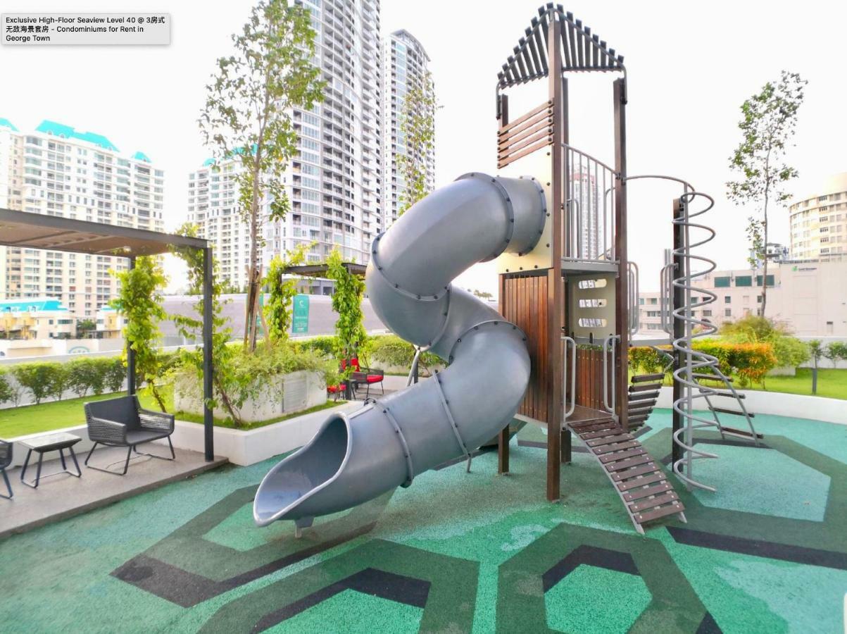 The Landmark Condo, By Sanguine George Town Bagian luar foto